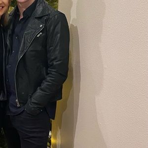 Men’s Contemporary Solid Leather Jacket